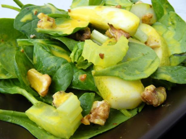 Pear, Spinach, Walnut & Celery Salad. Photo by Sarah_Jayne