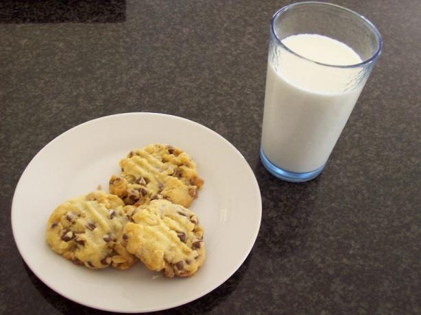 Rice Crispy Chocolate Chip Oatmeal Cookies. Photo by Nikki