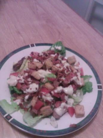 Darthlaurie's Beef, Bacon, and Blue Cheese Salad. Photo by darthlaurie