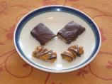 Gluten-Free Chocolate Caramel Crisp Bars. Photo by katii