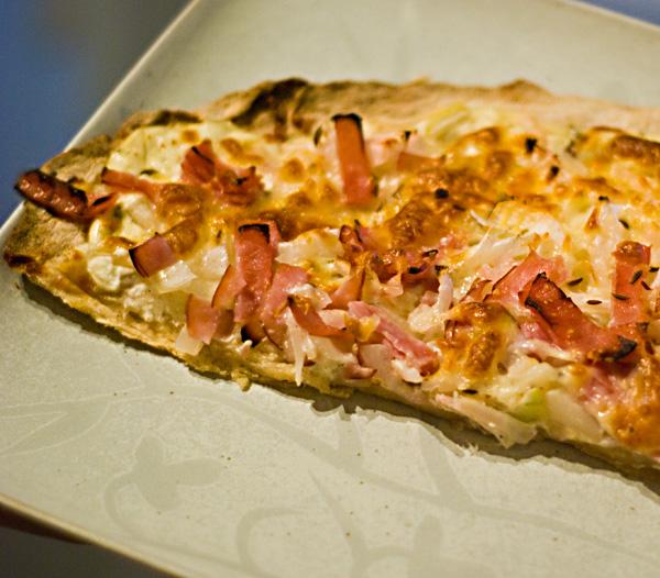 Tarte Flamb&eacute;e (Els&auml;sser Flammkuchen). Photo by *Bellinda*