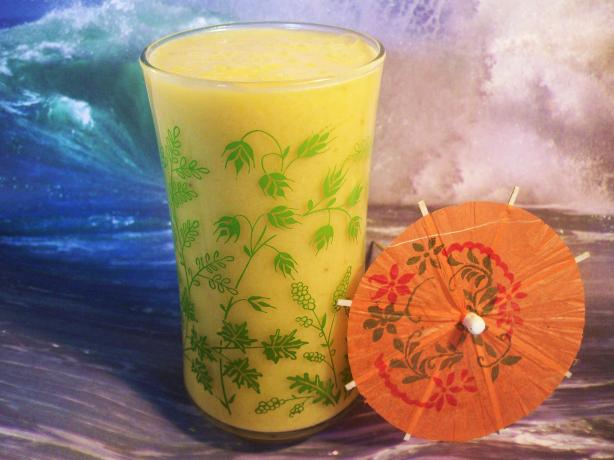 Banana and Mango Smoothie. Photo by Sharon123