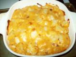 Cheddar Bacon Scalloped Potatoes. Photo by Honeym