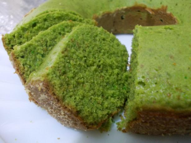 Green Tea Pound Cake. Photo by febooy