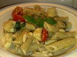 Tomato, Mozzarella and Pesto Pasta Salad