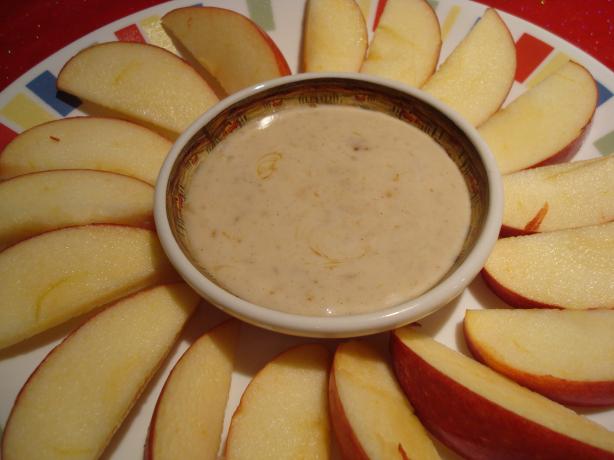 Cinnamon Dip for Apples. Photo by Starrynews