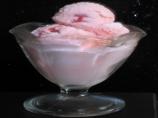 Old-Fashioned Strawberry Ice Cream