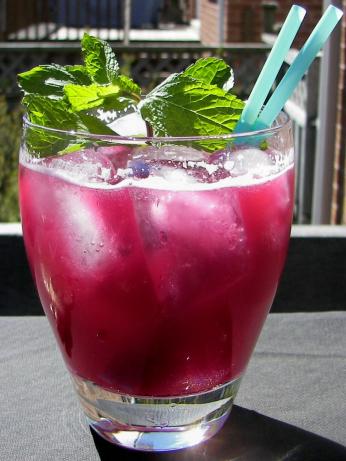 Blueberry Mint Madness Mojito. Photo by Baby Kato