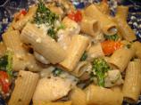 Pasta With Chicken and Broccoli