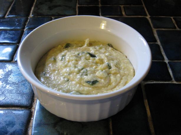 Bonnell's Roasted Green Chili Cheese Grits. Photo by breezermom