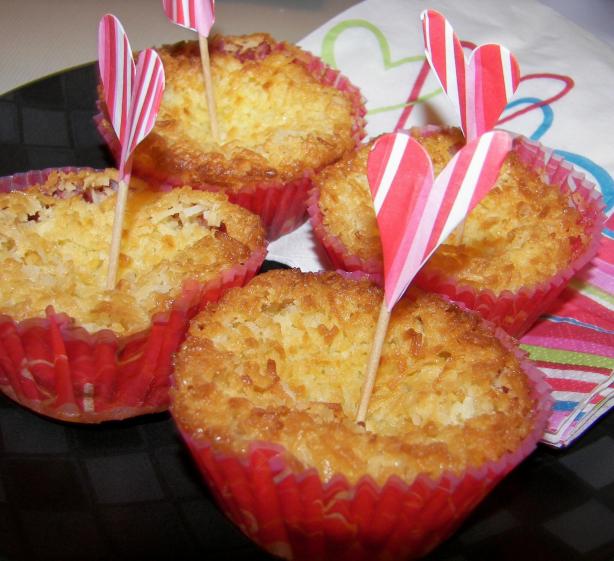 Portuguese Coconut Custard Tarts  - Past&eacute;is De Coco. Photo by Baby Kato
