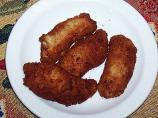 Riss&oacute;is De Camar&atilde;o  (Portuguese Shrimp Turnovers). Photo by jkoch960