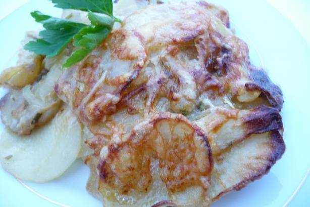 Potatoes With Rosemary. Photo by Tea Jenny