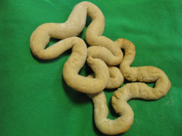 Portuguese Cinnamon Butter Cookies (Raivas). Photo by realbirdlady
