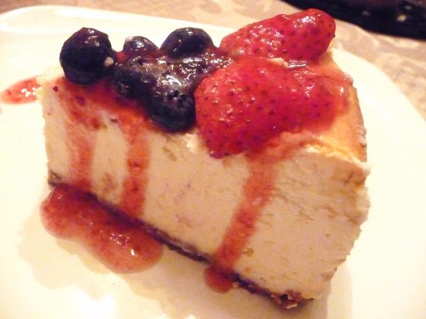 Gordon Ramsay's Baked New York Cheesecake. Photo by Dina_77