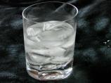Portuguese Portonic (White Port + Tonic)