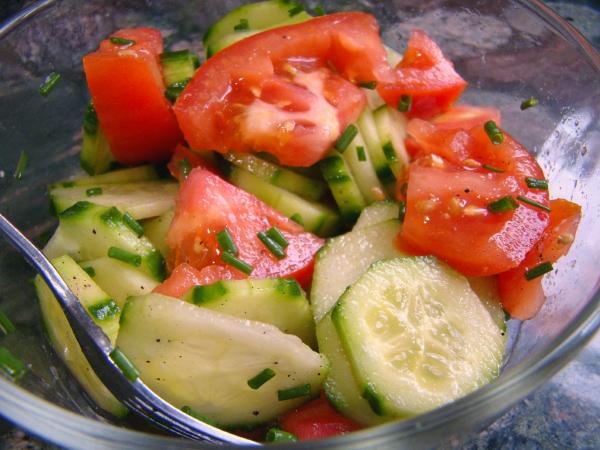 My Mother's Easy Cucumber Salad With Tomatoes and Chives. Photo by Derf
