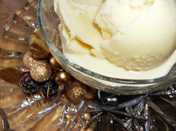 French Vanilla Ice Cream. Photo by mersaydees