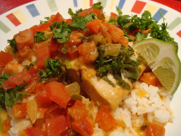 Pescado Con Coco (Fish in Coconut Sauce). Photo by Starrynews