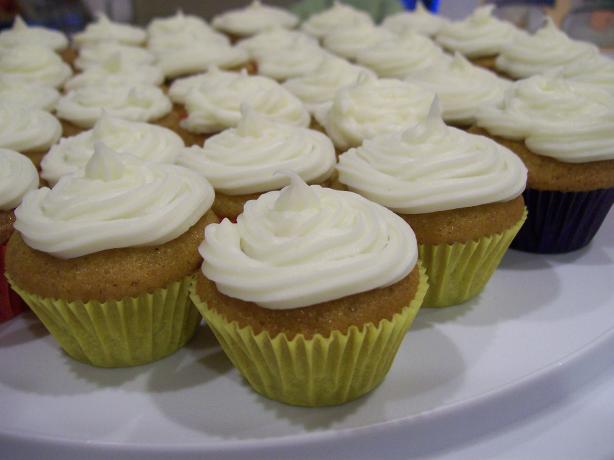 Mini Pumpkin Cupcakes. Photo by paagiela