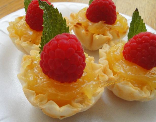 Lemon Curd Tartlets. Photo by Debbwl