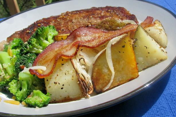 Butter-Basted Potatoes. Photo by lazyme