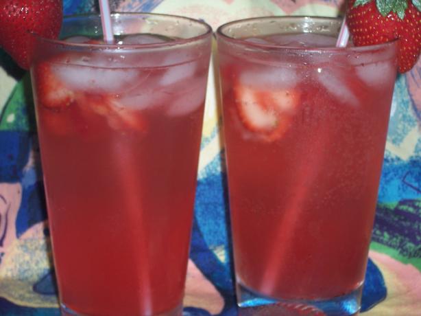 Olive Garden Strawberry Fresco .... Yummo!. Photo by alligirl
