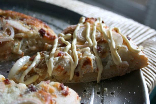 Chicken, Bacon, Ranch Pizza. Photo by lilsweetie