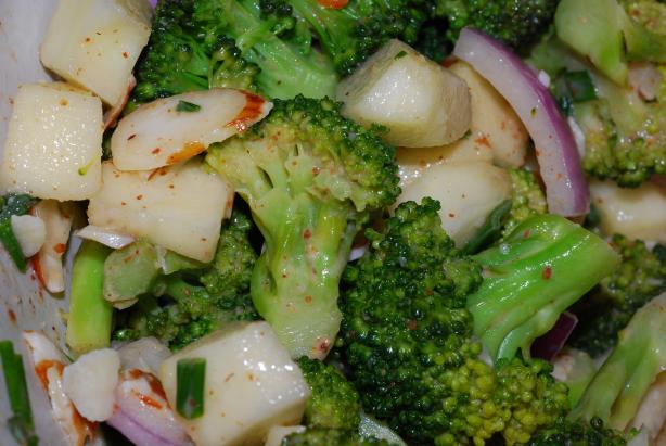 Broccoli Crunch With Creamy Almond Dressing. Photo by Katzen
