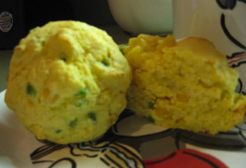 Low-Fat Jalapeno Cornbread Muffins. Photo by Jennifer78