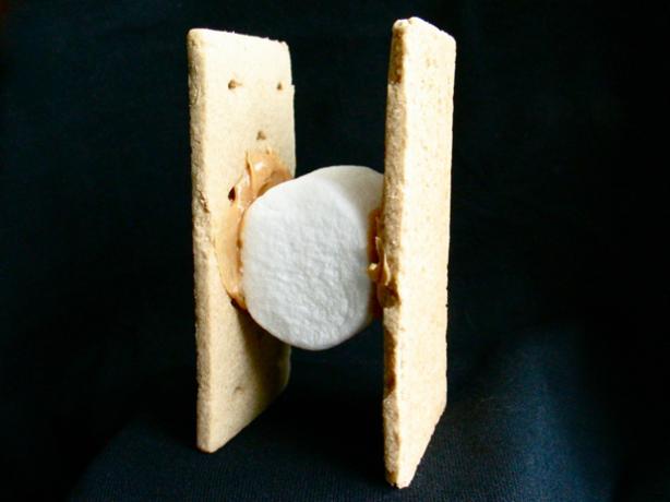 Star Wars Tie Fighter Snack. Photo by flower7