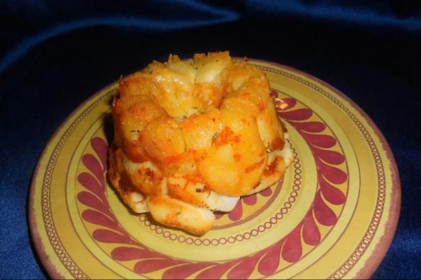 Parmesan Pull-Apart Mini-Bundts. Photo by AZPARZYCH