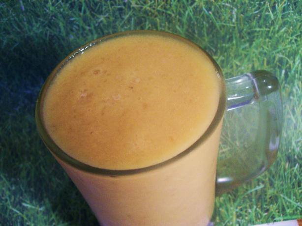 Bondi Rip, a Mango Shake. Photo by Sharon123
