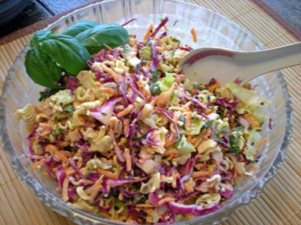Barefoot Contessa's Blue Cheese Cole Slaw. Photo by gemini08