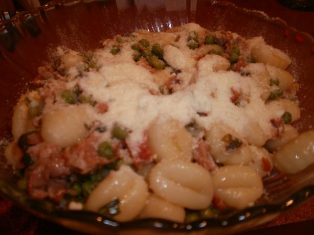 Potato Gnocchi With Pancetta, Peas and Sage. Photo by CIndytc