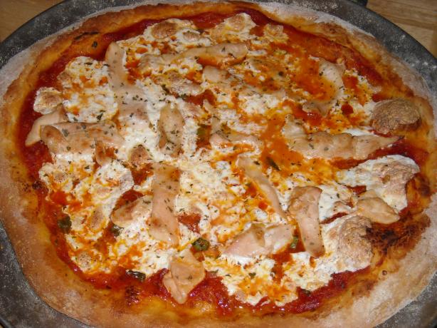 Tuscan Chicken Pizza. Photo by taraluvsspicy82