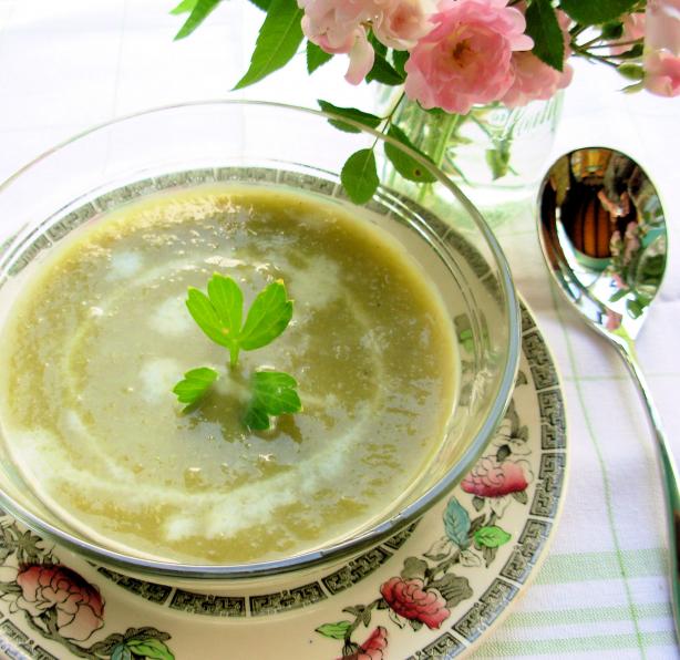 Chilled Summer Lettuce, Lovage and Garden Pea Soup. Photo by French Tart