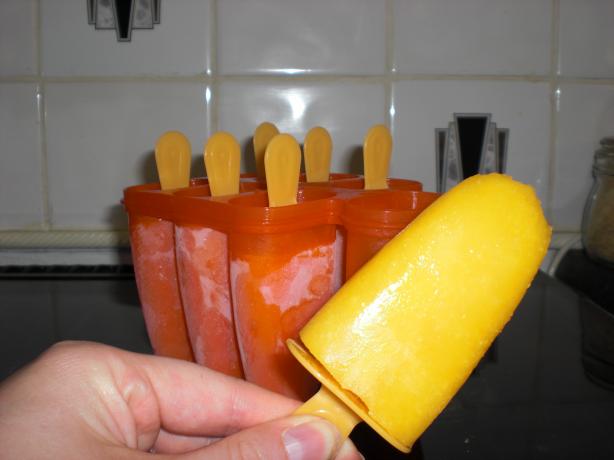 Fresh Fruit Ice Pops (Ice Lollies). Photo by EliteTwig