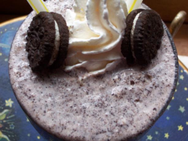 Chocolate Oreo Mud Shake. Photo by alligirl