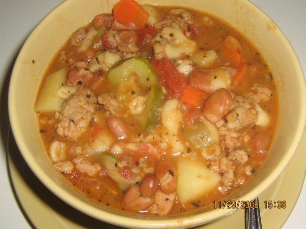 Pasta E Fagioli (Italian soup) with Italian Sausage. Photo by daisygrl64
