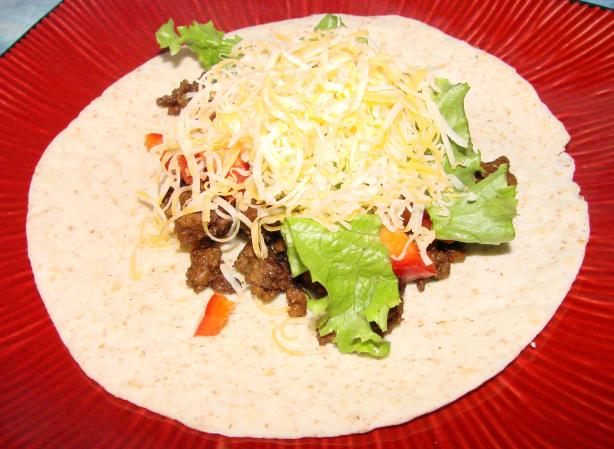 Tacos: for Vegetarians and Non-Vegetarians. Photo by Boomette