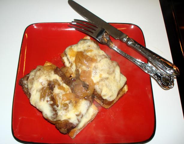 French Onion Beef Au Jus. Photo by blueguitargirl1985