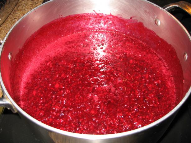 Blackberry & Apple Jam. Photo by Lisa Clarice