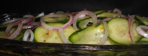 Super Easy: Cucumber Salad. Photo by Tisme