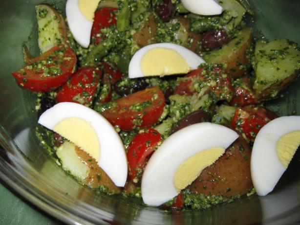 Pesto Nicoise Salad. Photo by threeovens