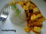Solar Cooked Thai Tofu Red Curry With Vegetables