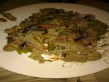 Pancit. Photo by Engelis