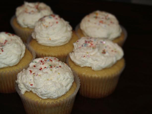 Divine Vanilla Cupcakes. Photo by Andrew at Food.com