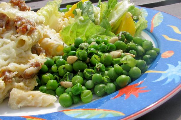 Peas With Pine Nuts (Piselli Con Pignoli). Photo by lazyme