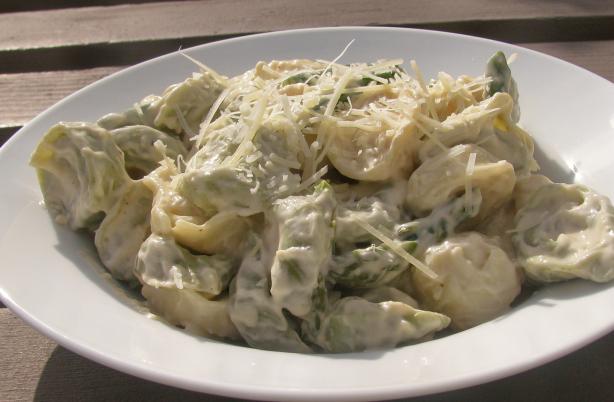 The Realtor's Creamy Cheese Tortellini With Asparagus. Photo by lazyme